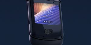 motorola razr 5G亮相，765G+翻盖折叠，售价1399美元