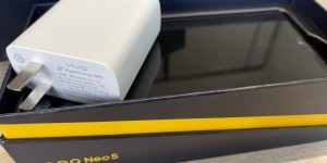 iQOO Neo 5将支持66W快充，半小时即可充满
