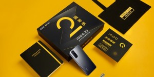 “性能先锋”iQOO Z3推出周年庆苏宁限定礼盒，4月16日0点正式开售