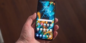 华硕ZenFone 8发布：屏幕最小的骁龙888机型登场